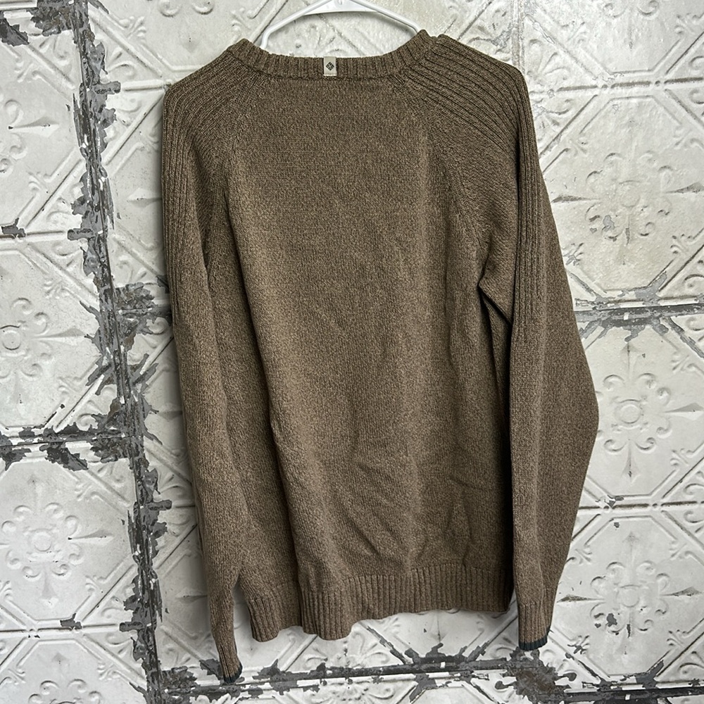 Columbia Men's Tan V-Neck Sweater - Picture 3 of 4
